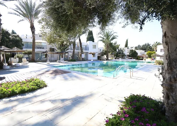 Paphos Gardens Apartment
