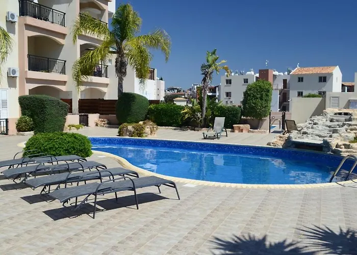 Sun Island Apartments Paphos
