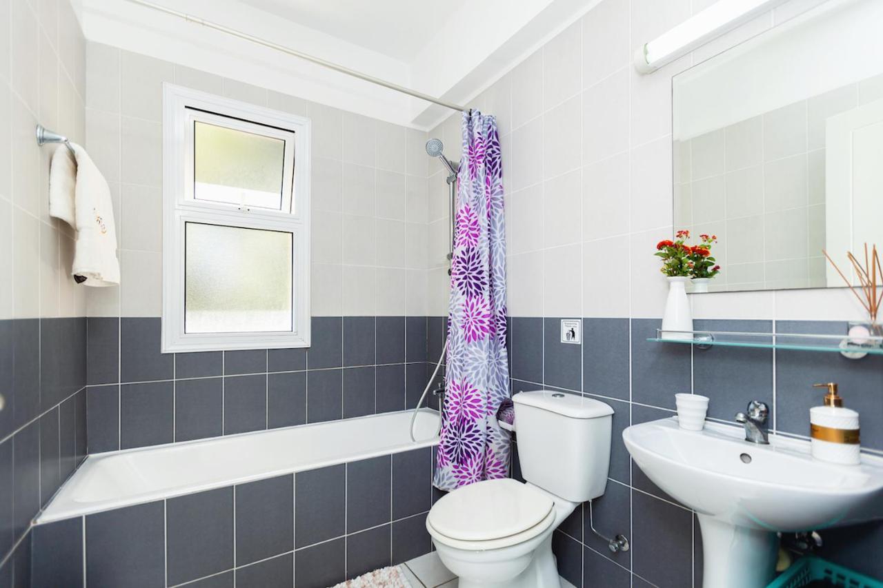 In Hesperides Gardens Apartment