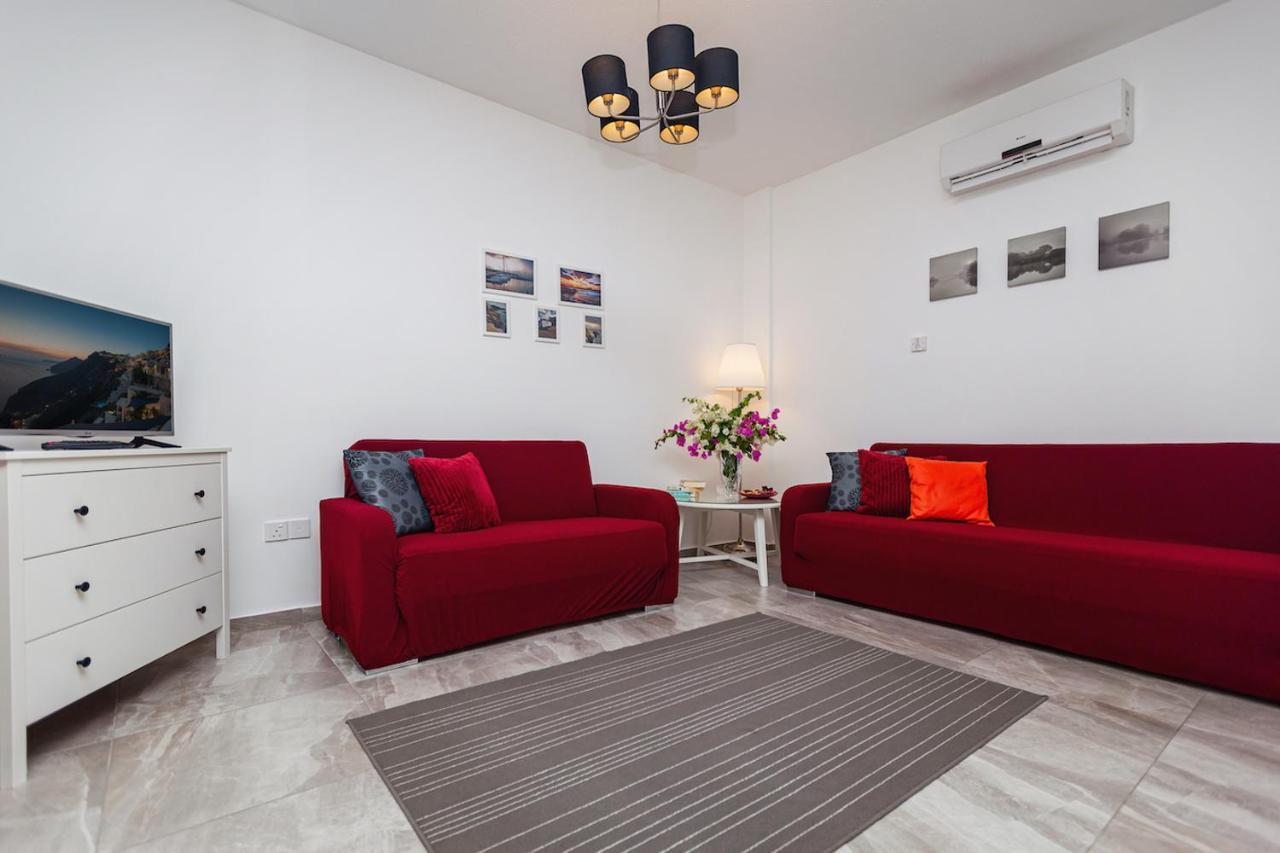 Apartment 1 Bedroom In Paradise Garden 3