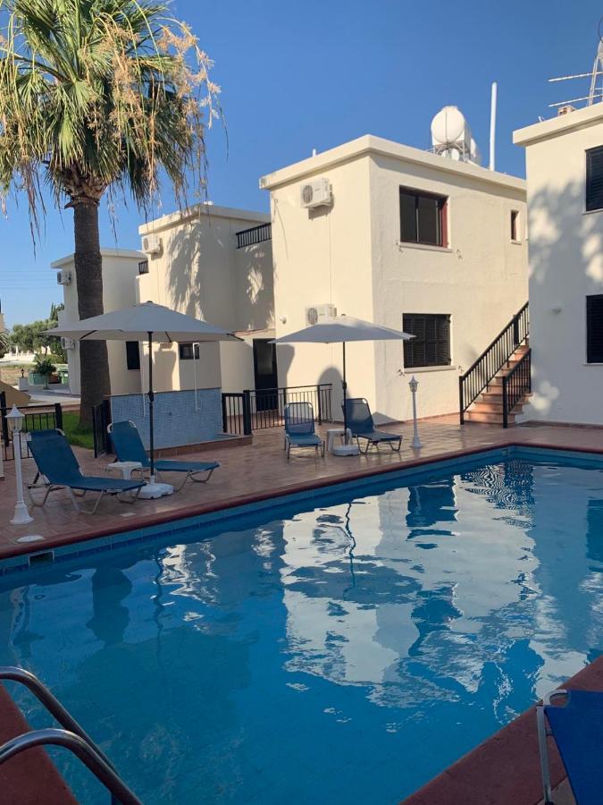 Apartment Seashell