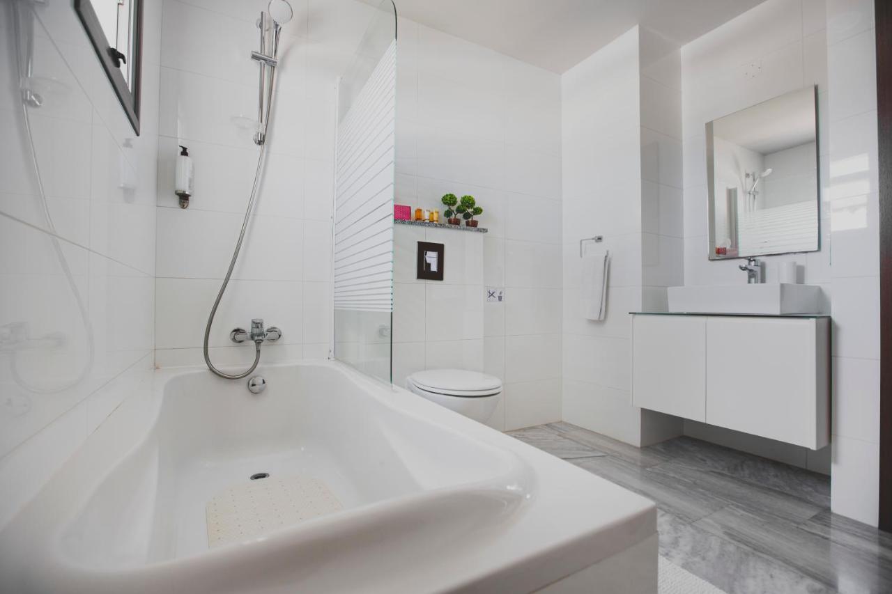 Aparthotel Caprice Kosher Neo Chorio
