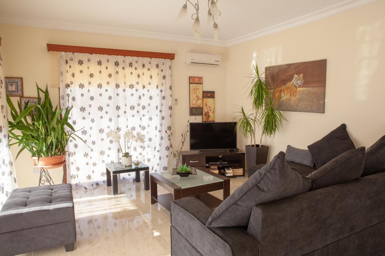 Paradise Villa *