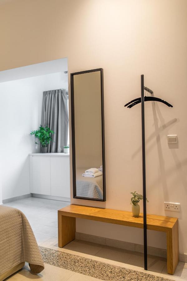 - Unique Staying In Centre Aparthotel 2*