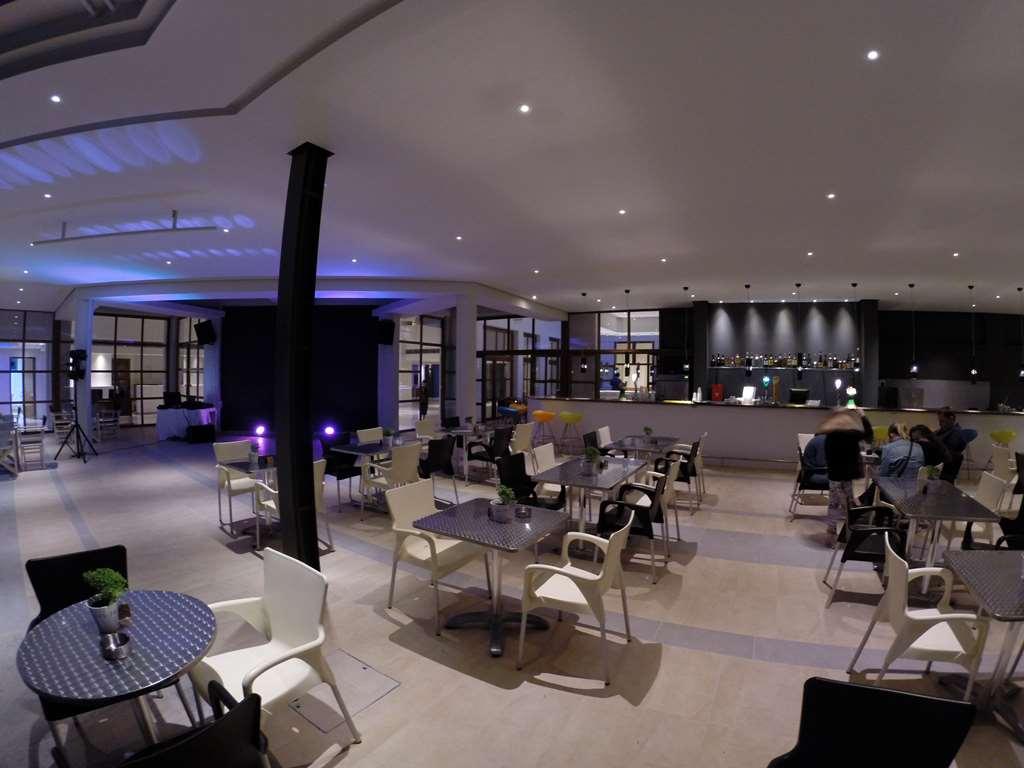 Mayfair Gardens