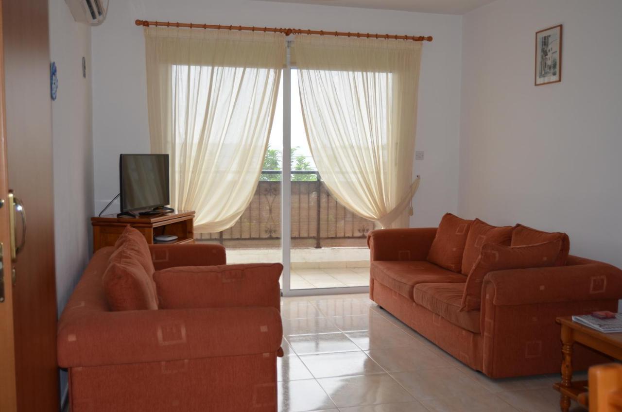 Ithaki Gardens 107 Apartment Paphos
