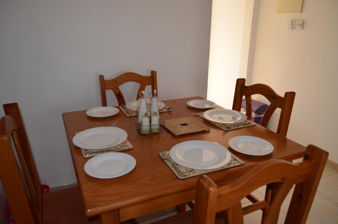 Ithaki Gardens 107 *