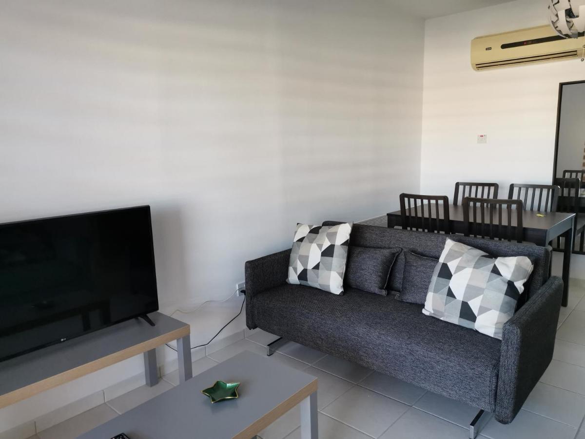 Apartment Iris Village, Near Kings Avenue Mall - By Imh Travel & Tours *