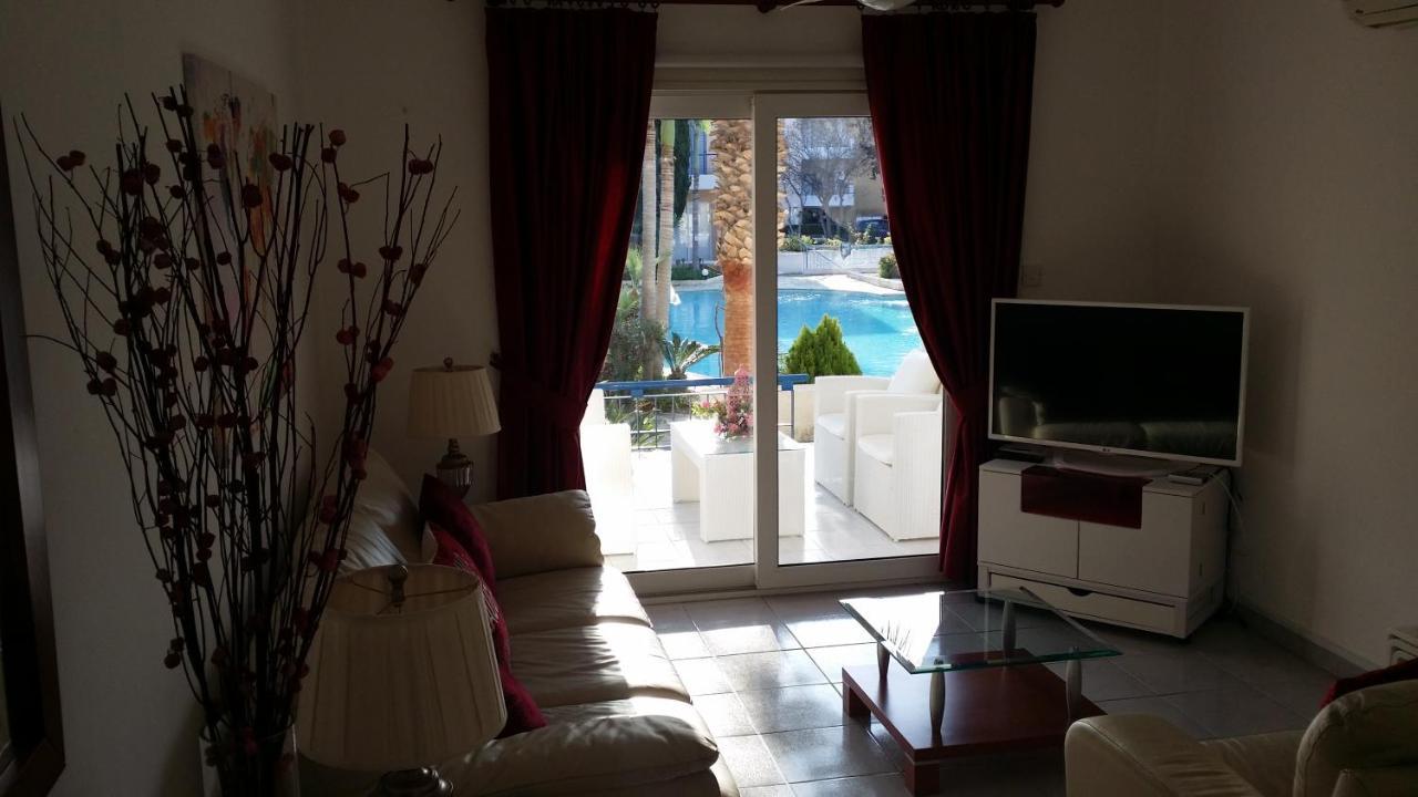 Maya's - Complimentary Airport Transport Apartment Paphos