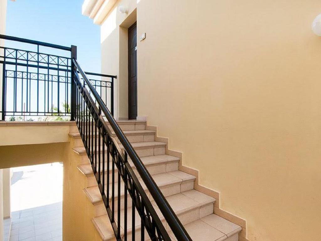Beautiful 2-Bedroom Apartment - Great Location * Paphos