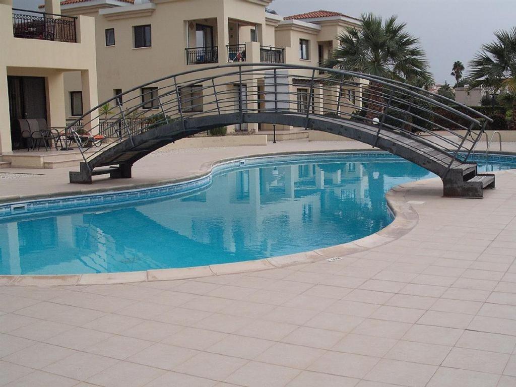 Beautiful 2-Bedroom Apartment - Great Location Apartment *
