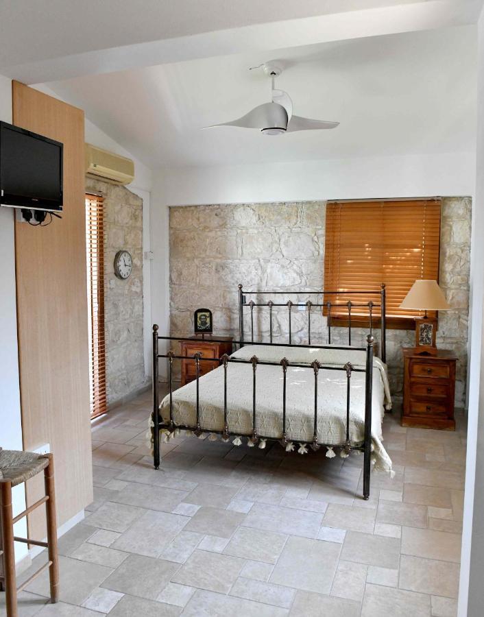 Villa Lasa Black Rock Paphos