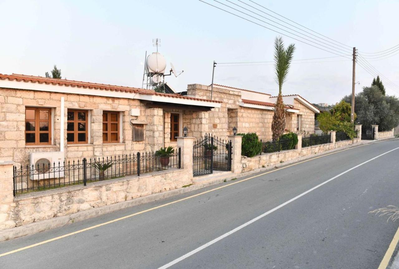 Villa Lasa Black Rock *