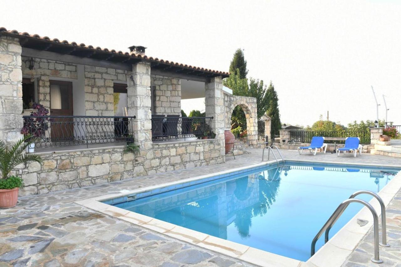 Villa Lasa Black Rock *