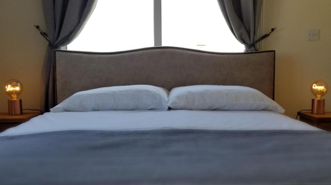Penthouse Universal * Paphos