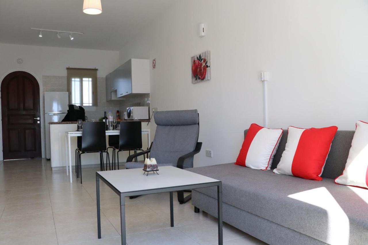 Cyking 2 Bed With Pool & 10 Min To *