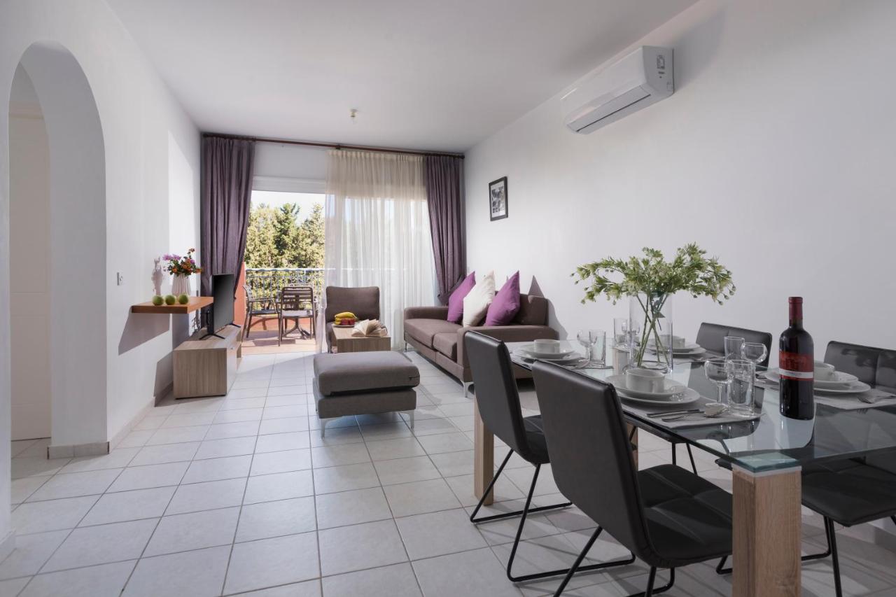 Apartment Resitour - Limnaria Gardens
