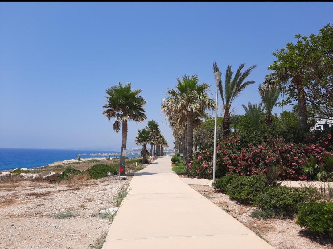 Iris Village Apartment Paphos