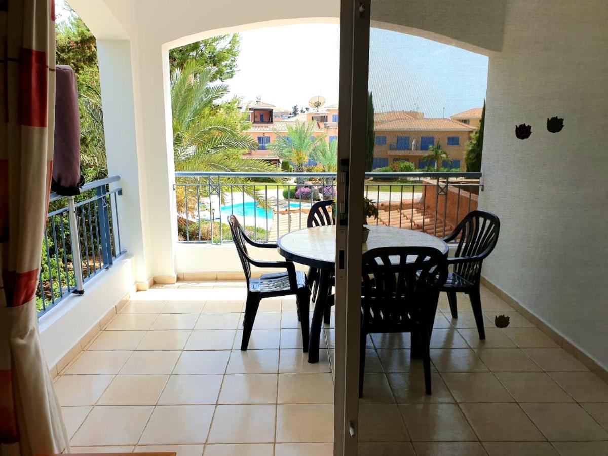 Limnaria Villas - Spacious 2 Bedroom Apartment Paphos