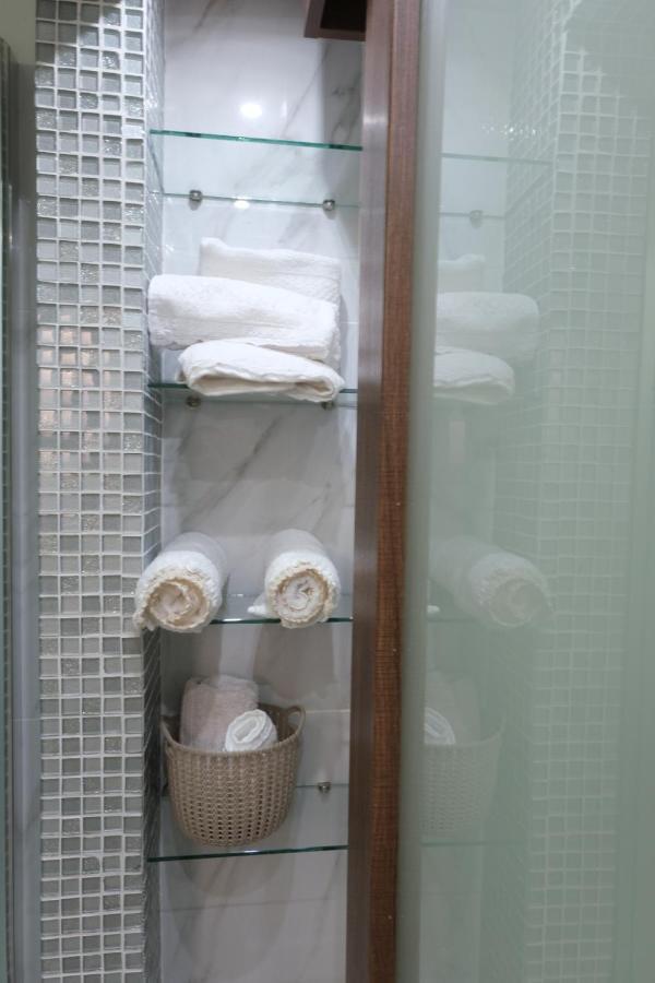 Luxury Fani House Next To Harbor Area With Jacuzzi Paphos
