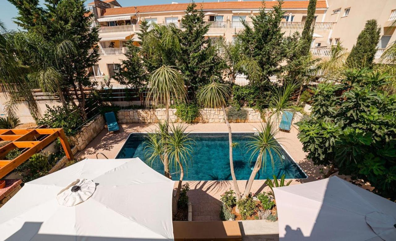 Myria Paphos