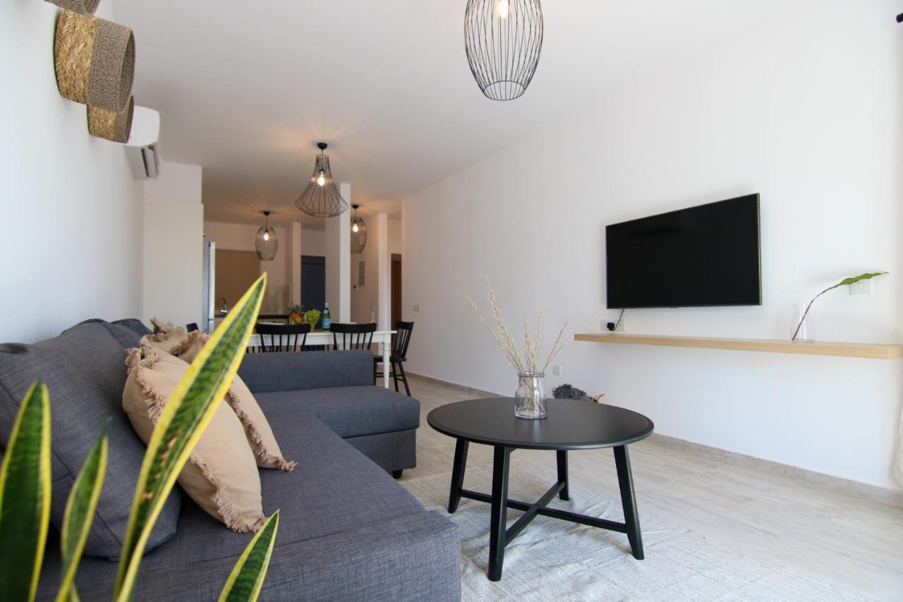 Phaedrus Living: Seaside Luxury Flat Limnaria 152 * Paphos
