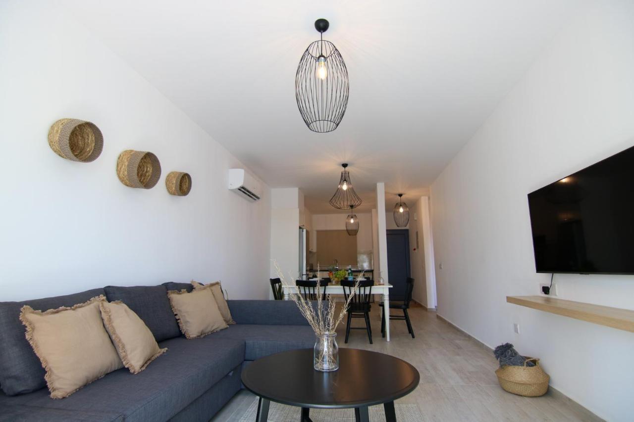 Phaedrus Living: Seaside Luxury Flat Limnaria 152 Paphos