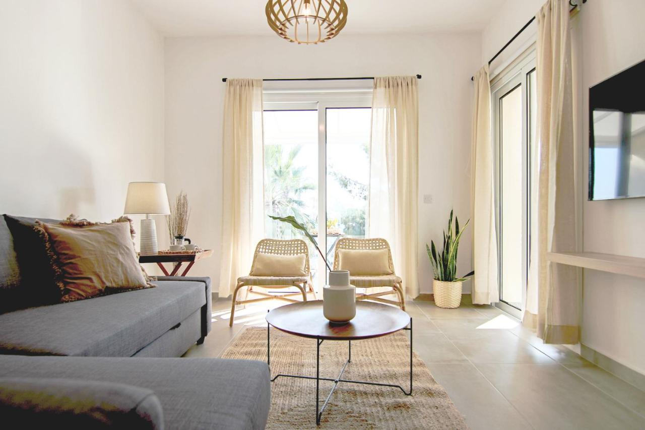 Phaedrus Living Seaview Luxury Flat Limnaria 153