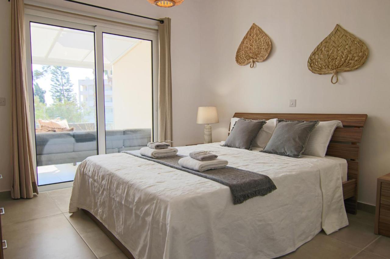 Apartment Phaedrus Living Seaview Luxury Flat Limnaria 153 *