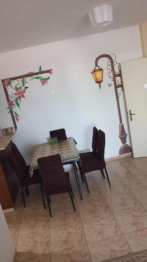 Danaos Apartament *