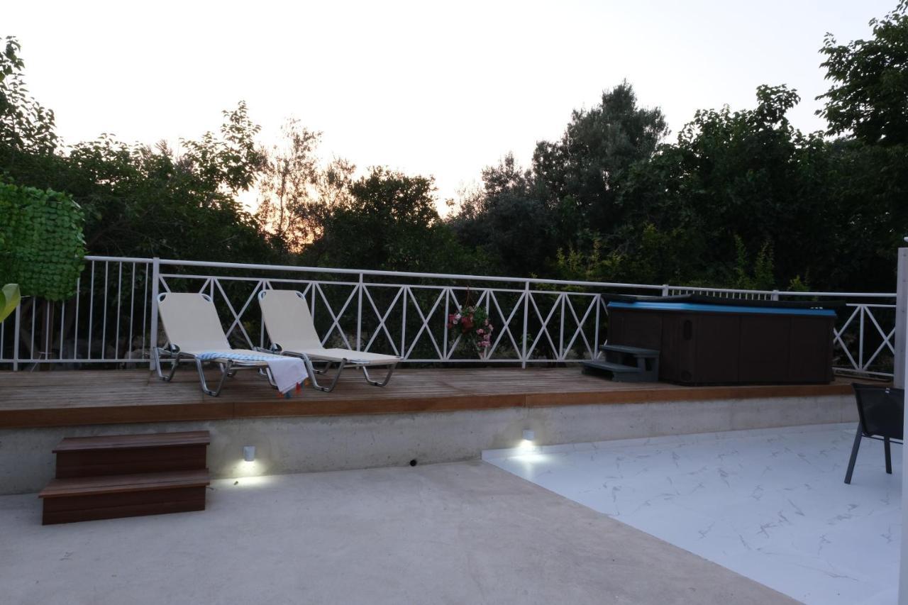 Luxury Fani House Next To Harbor Area With Jacuzzi Apartment