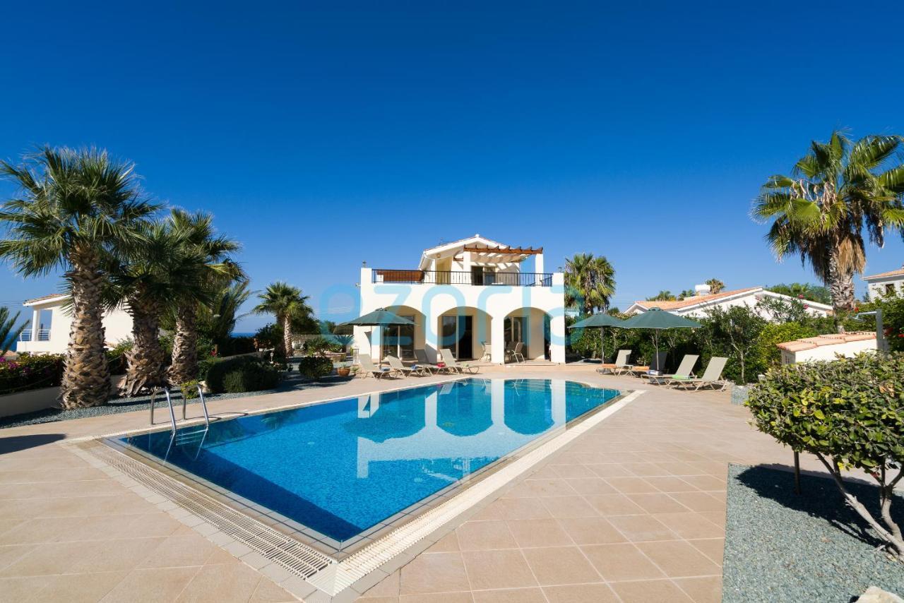 Villa Felicia In Sea Caves *