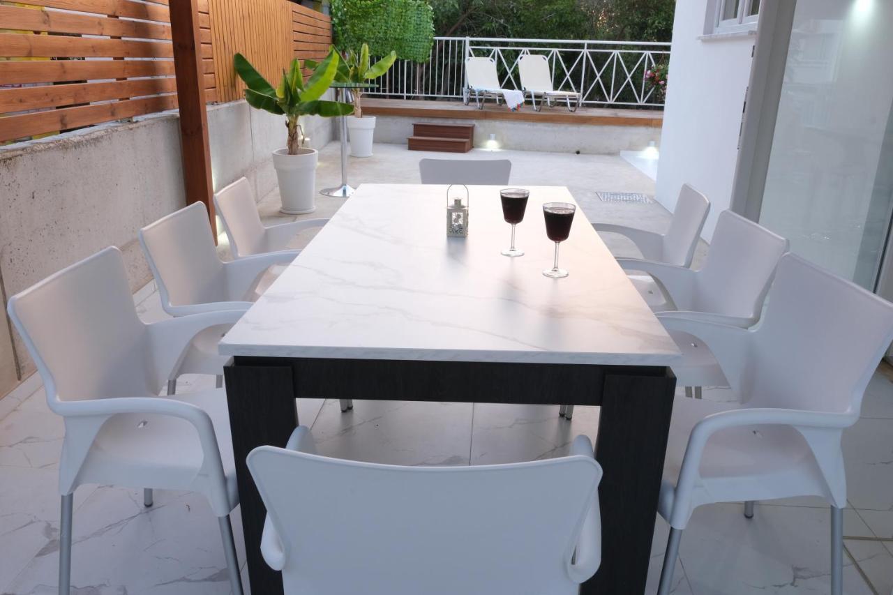 Apartment Luxury Fani House Next To Harbor Area With Jacuzzi
