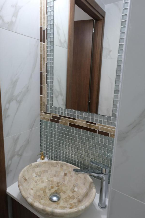 Luxury Fani House Next To Harbor Area With Jacuzzi Apartment Paphos