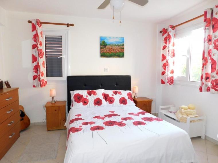 Beautiful Regina Gardens Apartment Paphos