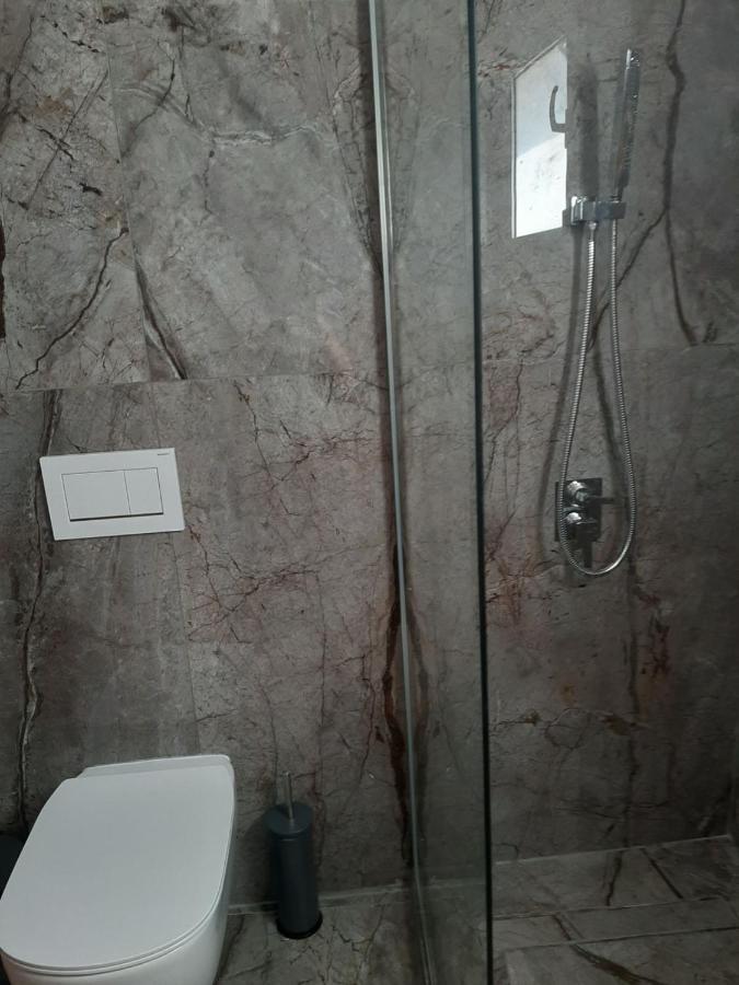 Melanos Fully Renovated Townhouse With Private Pool Apartment