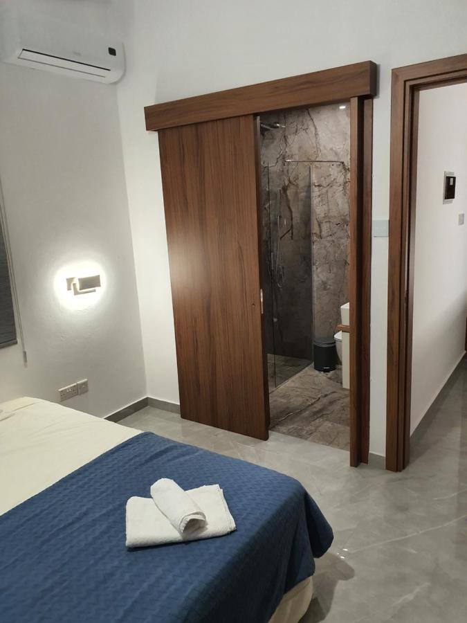 Melanos Fully Renovated Townhouse With Private Pool Apartment