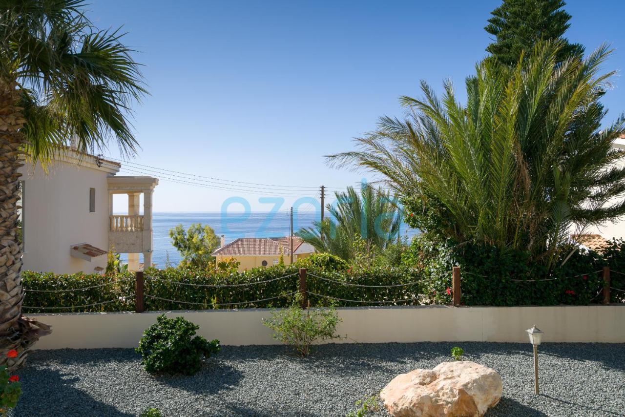 Villa Felicia In Sea Caves Paphos