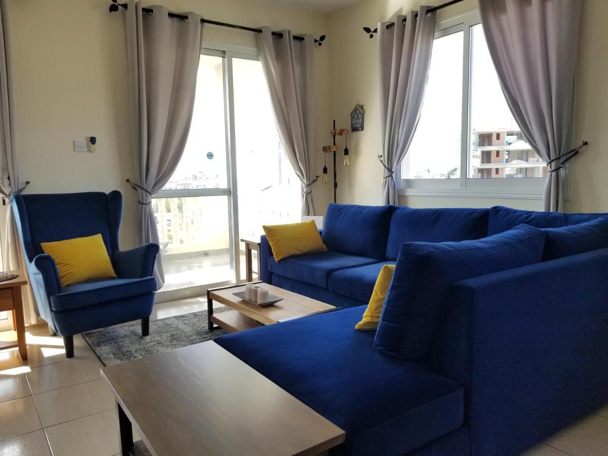 Penthouse Universal Apartment *
