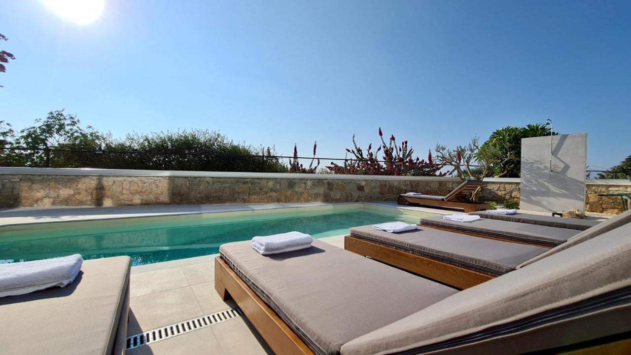 Phaedrus Living: Seaview Luxury Venus Villa *