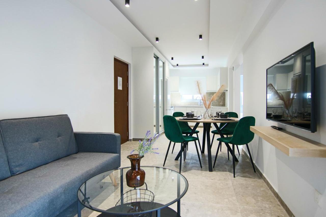 Phaedrus Living: Seaside Luxury Flat Lighthouse 69 Paphos