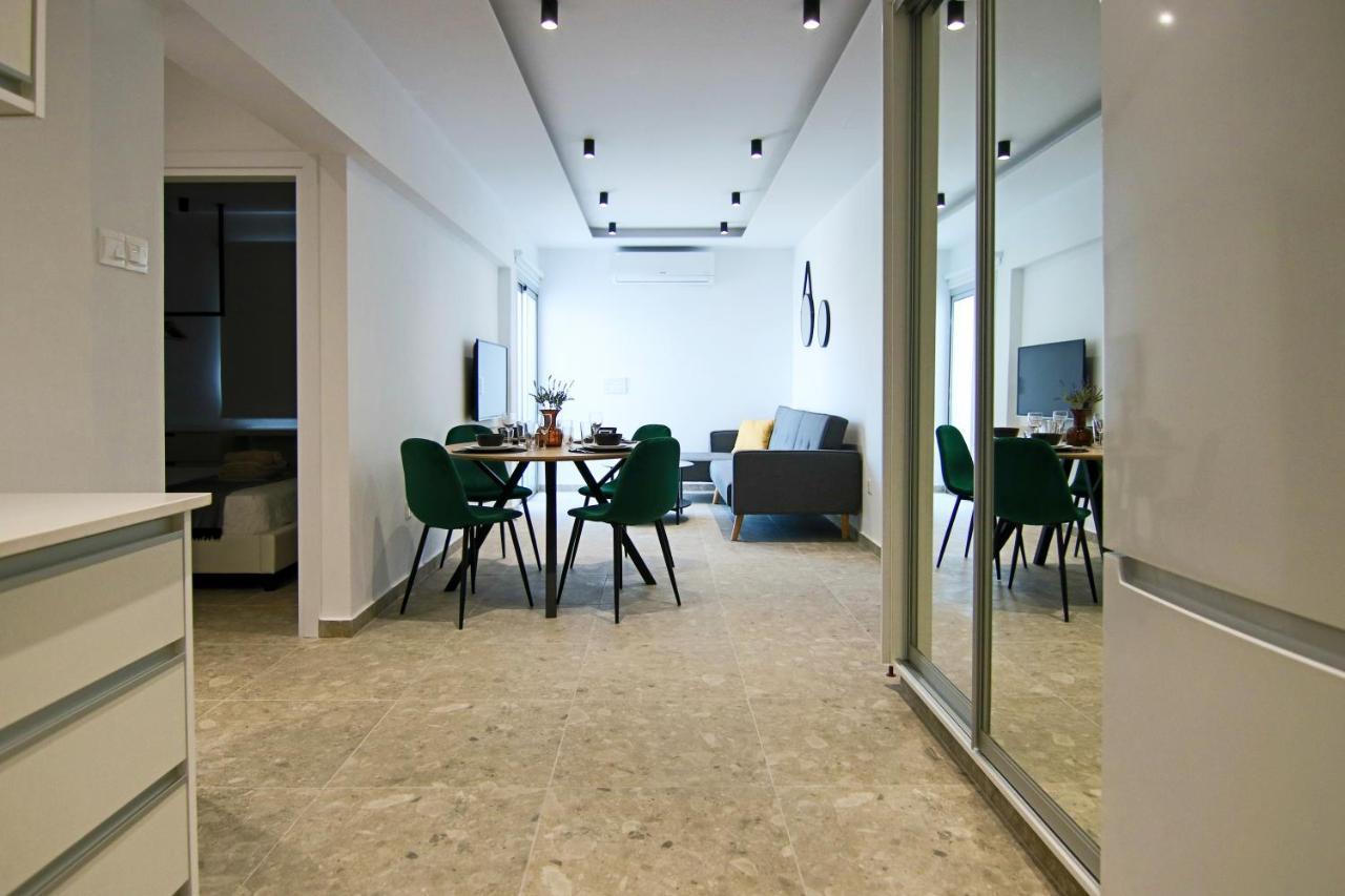 Phaedrus Living: Seaside Luxury Flat Lighthouse 69 Apartment *