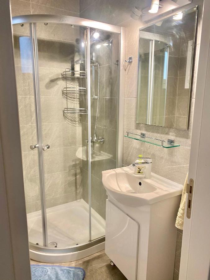 Coral Bay Modern Renovated By The Sea Paphos