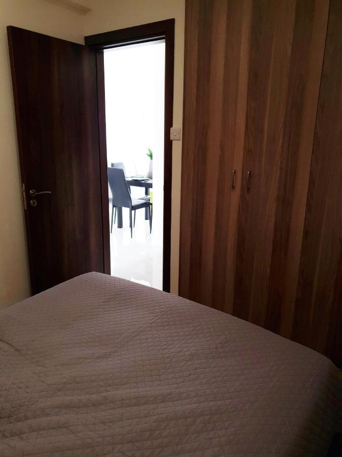 Apartamento 2 Bedroom Cozy Near Tourist Area, 200m From Sea Paphos