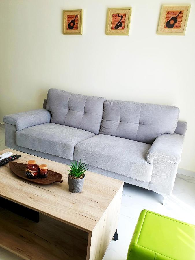 2 Bedroom Cozy Near Tourist Area, 200m From Sea Paphos