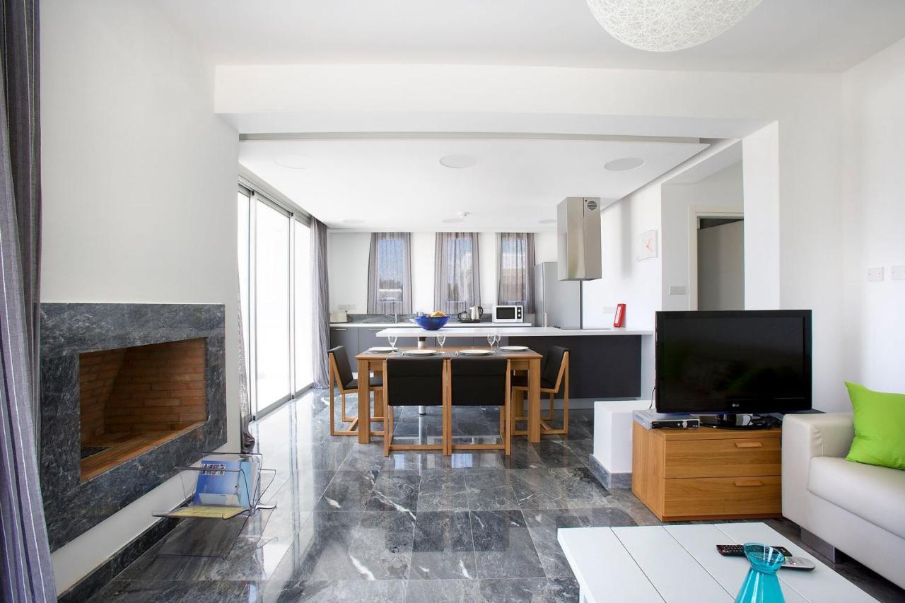 Villa Paradise Cove Luxurious Beach Villas Aqua 2 Bedroom Villa Paphos