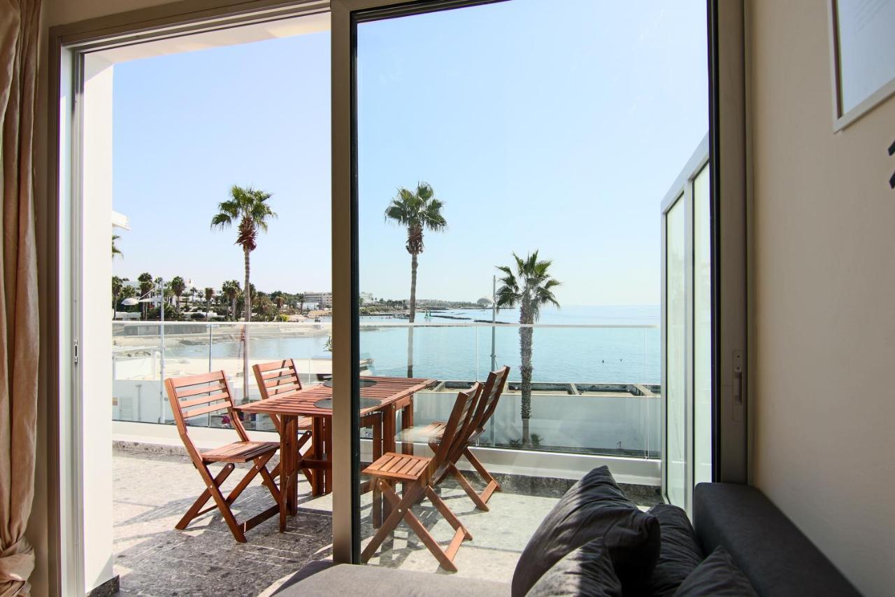 Apartment Phaedrus Living Seaview Modern Flat Lighthouse 52