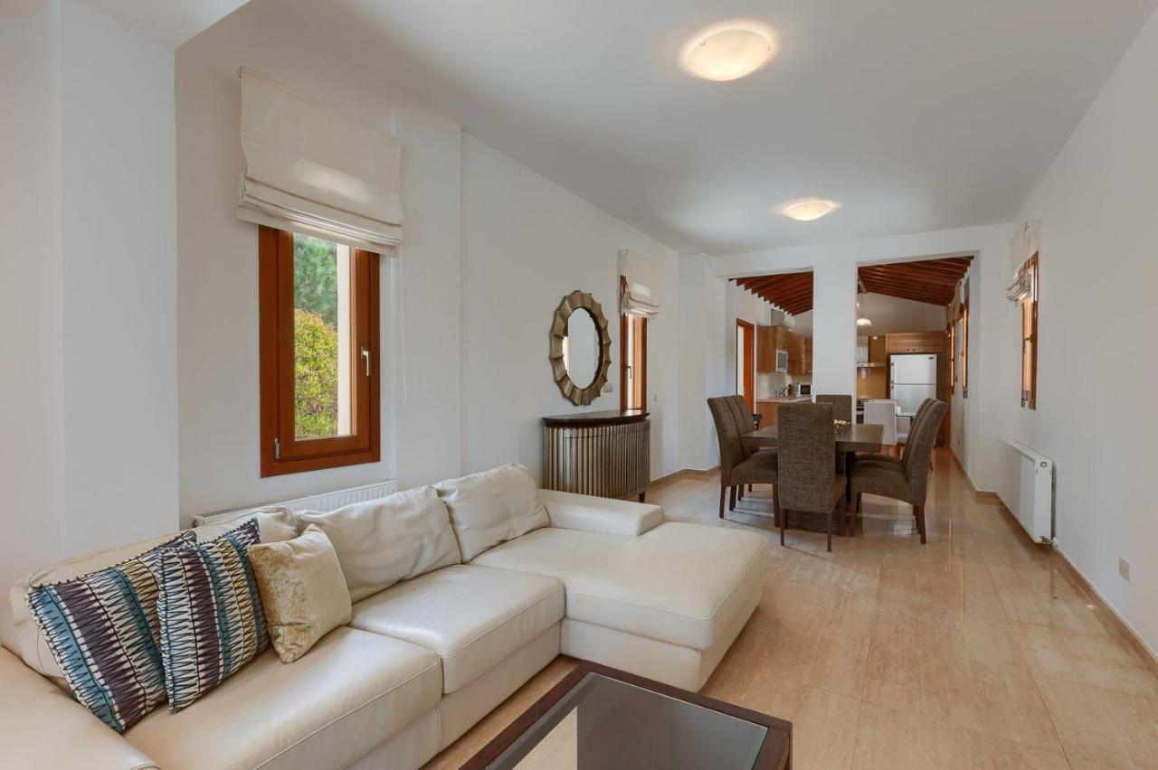 Aphrodite Hills Superior Superior 0135 Air Conditioning 5 Bedrooms Paphos
