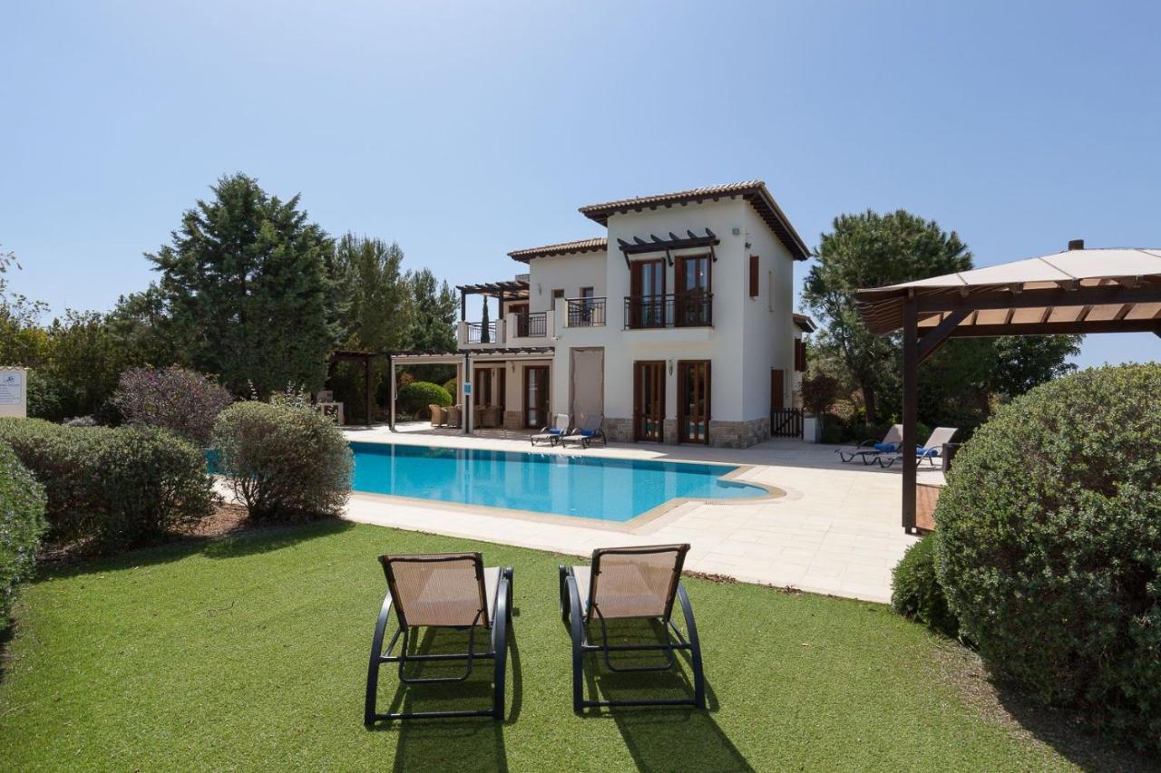 Aphrodite Hills Superior Superior 0135 Air Conditioning 5 Bedrooms *