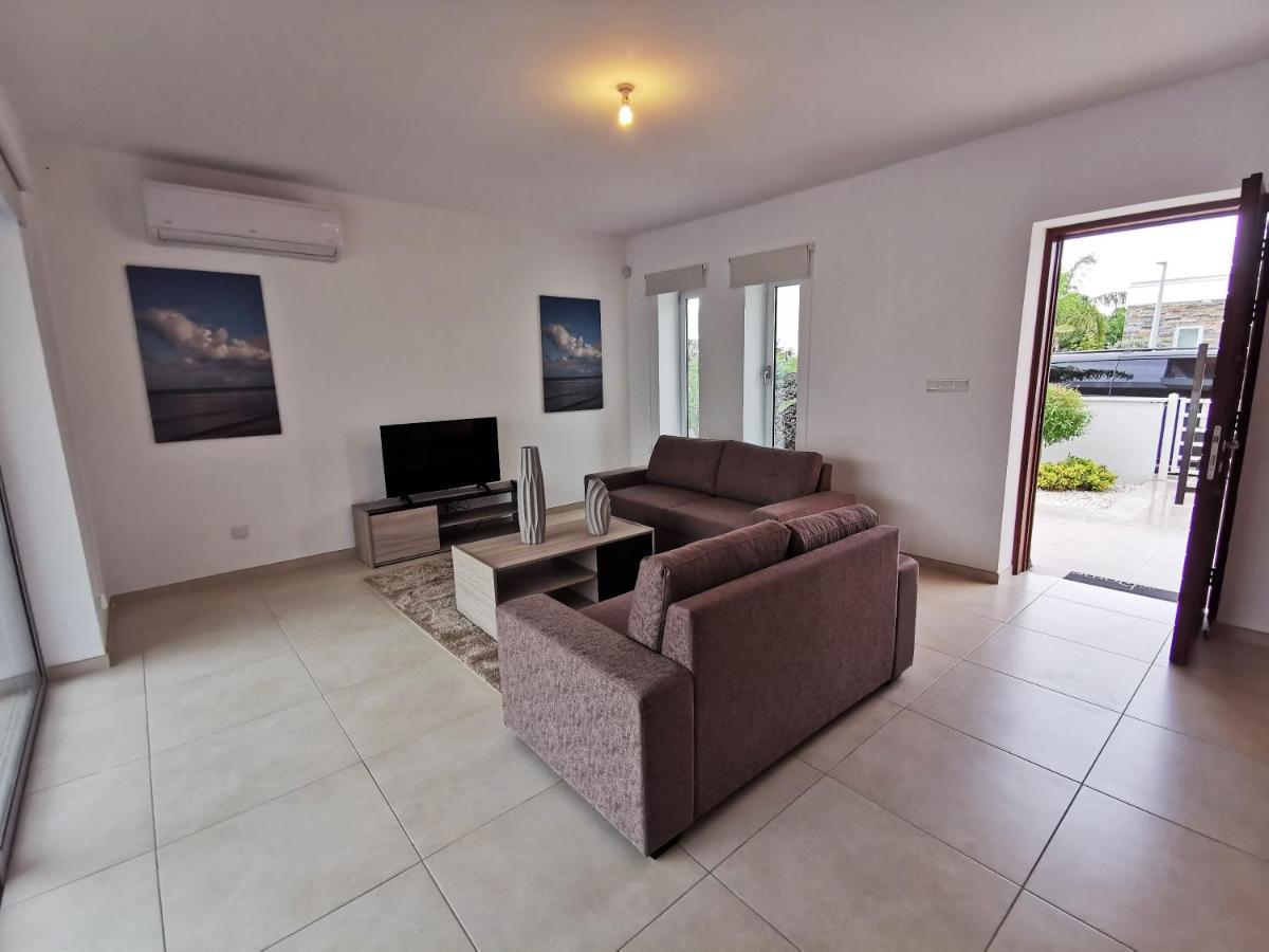 Luxury New Poseidon Plage Residences Paphos